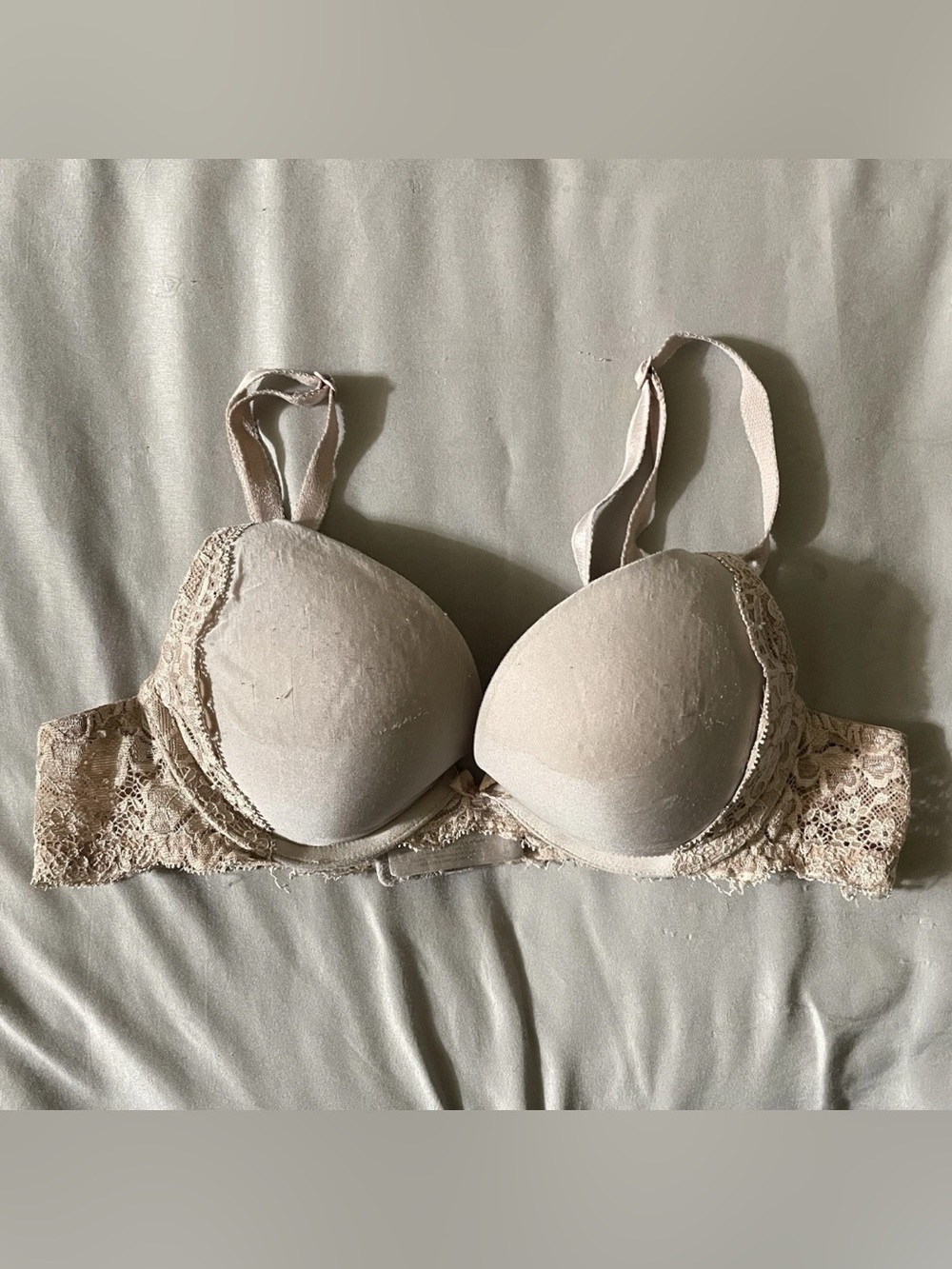 Victorias Secret 32A Beige Nude Dream Angels Plunge Push-Up Sexy Floral Lace Bra